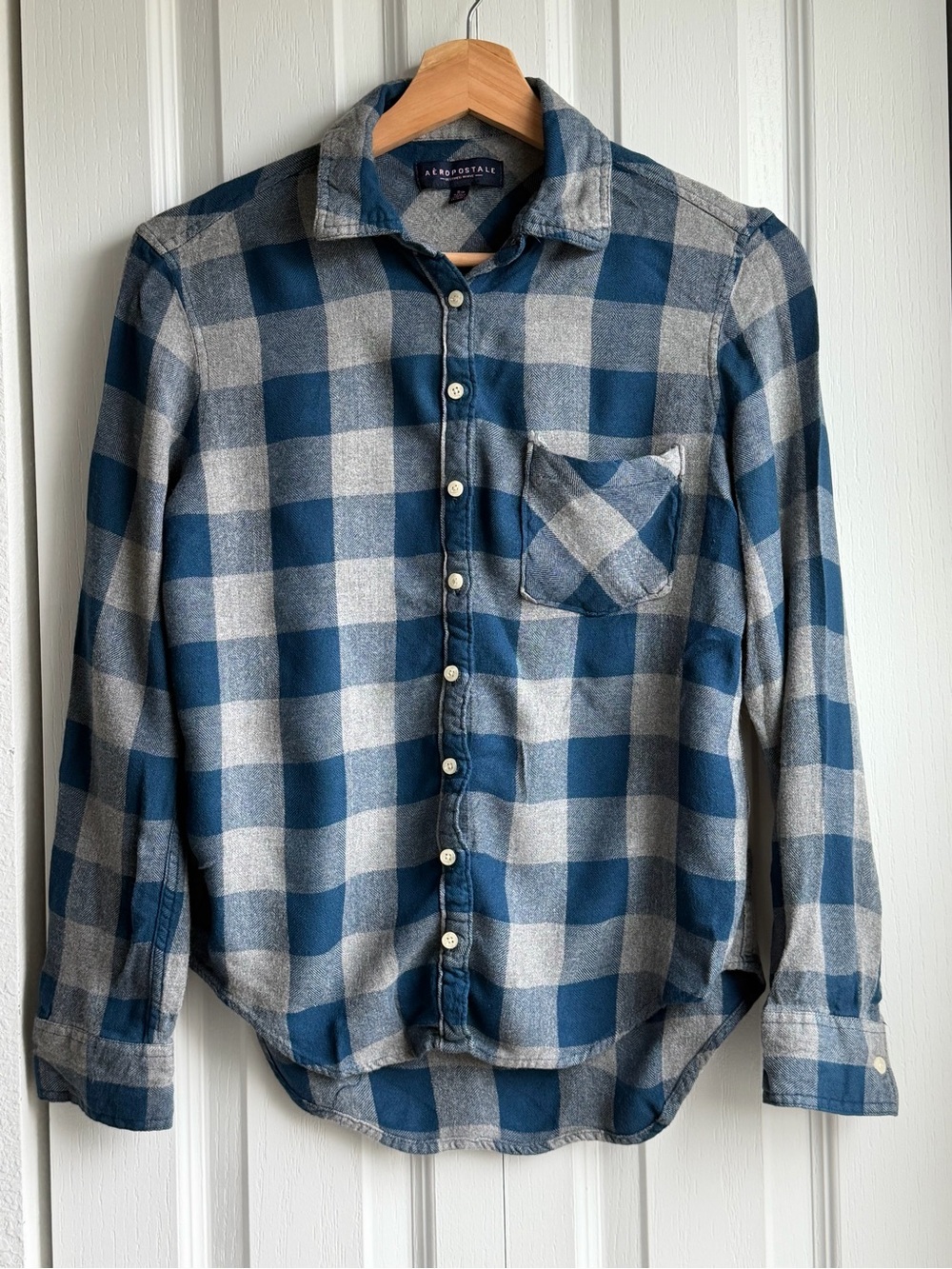 Aeropostale Blue and Gray herringbone Plaid Flannel Button-Down Shirt